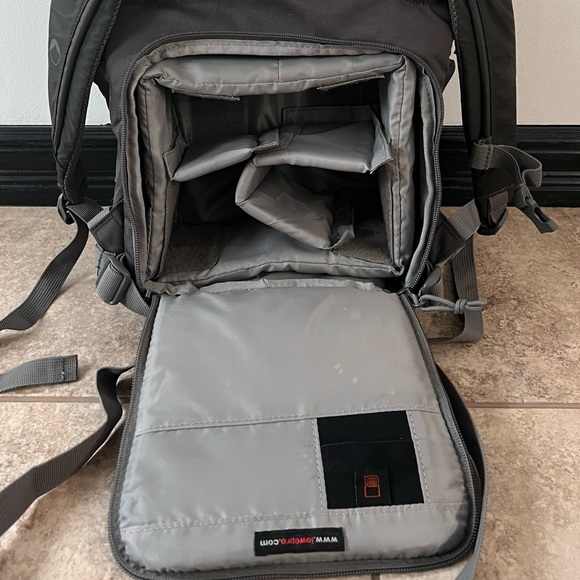 Lowepro Camera Backpack - Picture 6 of 6